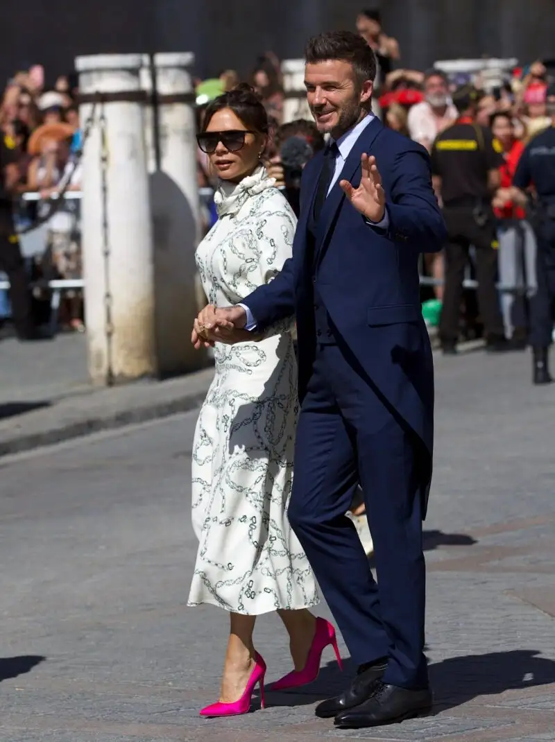 David Beckham y su mujer, Victoria, en Sevilla