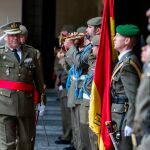 El jefe de la IV Subinspección, el general José Rivas Moriana, pasa revista a las tropas