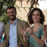 El presidente del PP, Pablo Casado, y el presidente del PP de Castilla y León y de la Junta, Alfonso Fernández Mañueco, clausuran un acto del PP en Ávila, en el que también participa la presidenta de la Comunidad de Madrid, Isabel Díaz Ayuso