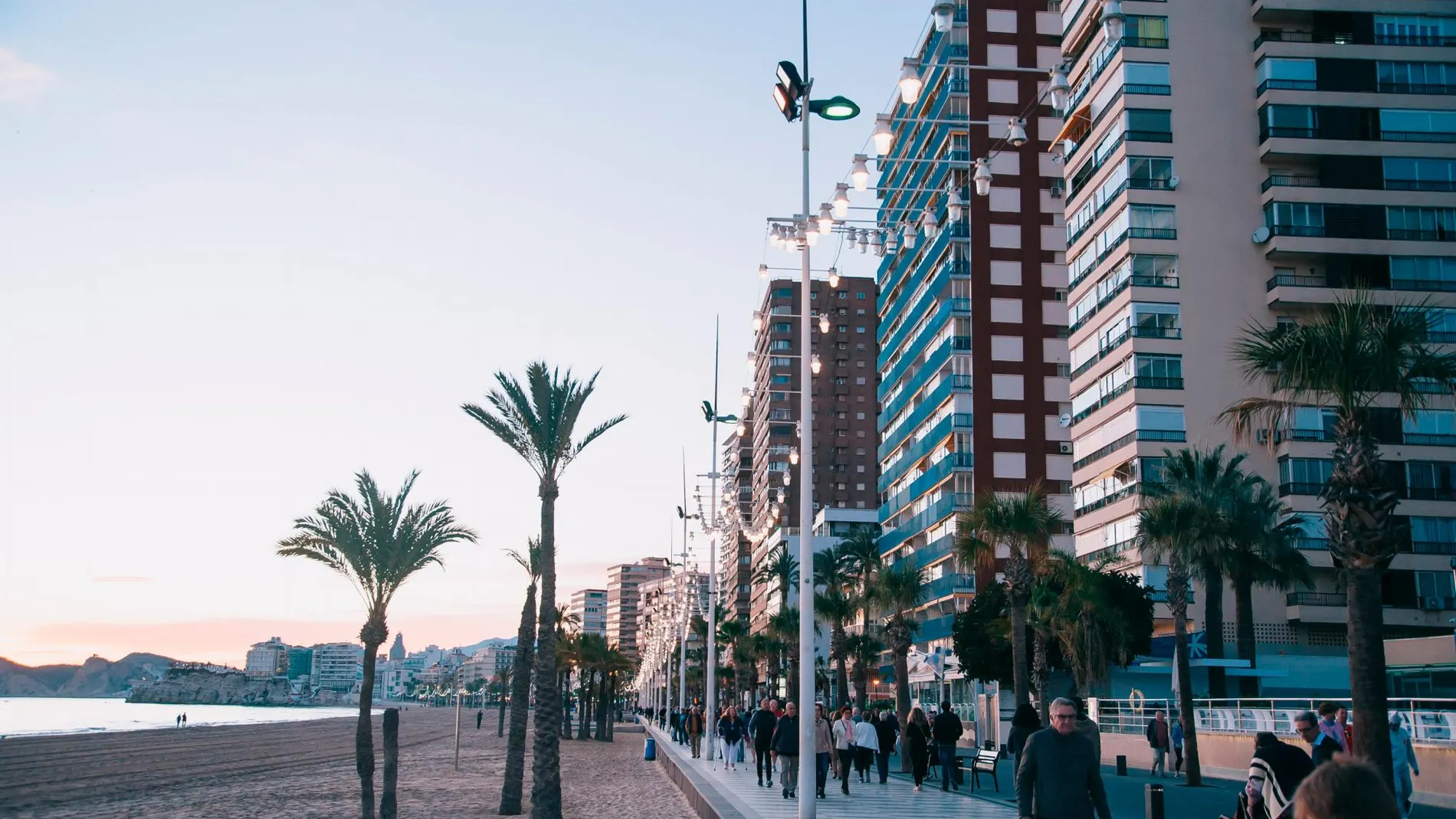 Benidorm es una de las zonas turísticas que puede verse afectada. KIKE TABERNER