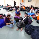 Miles de peregrinos han quedado atrapados después de que las autoridades indias suspendieran la peregrinación a un santuario en Cachemira/Efe