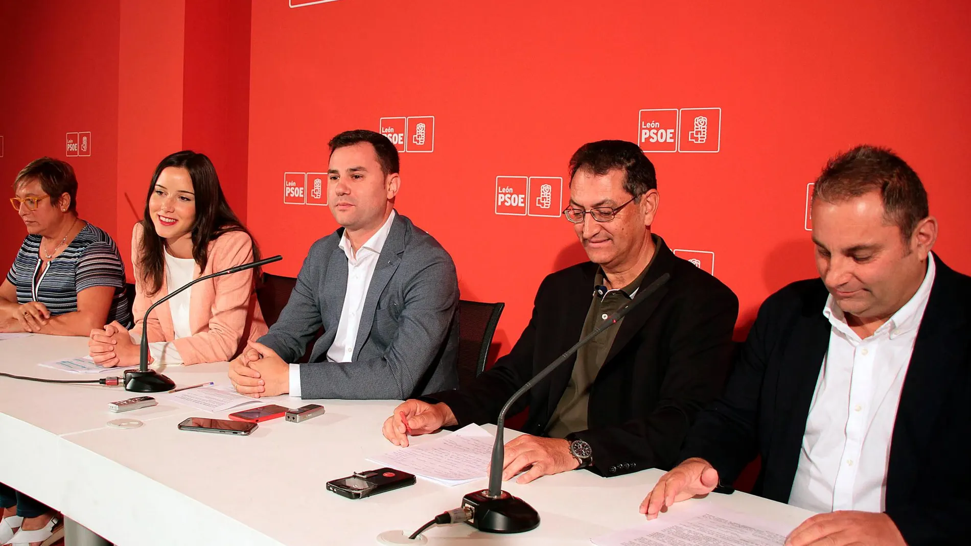 Los parlamentarios leoneses del PSOE hacen balance del curso político