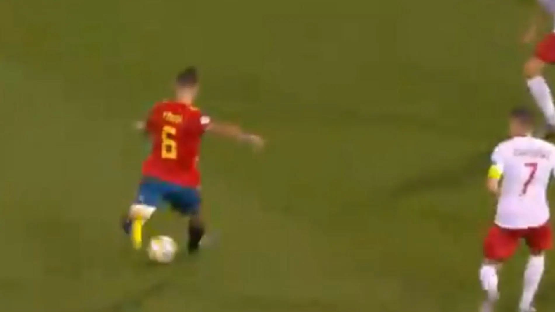 Mira el golazo de Fabián con la selección española sub'21...