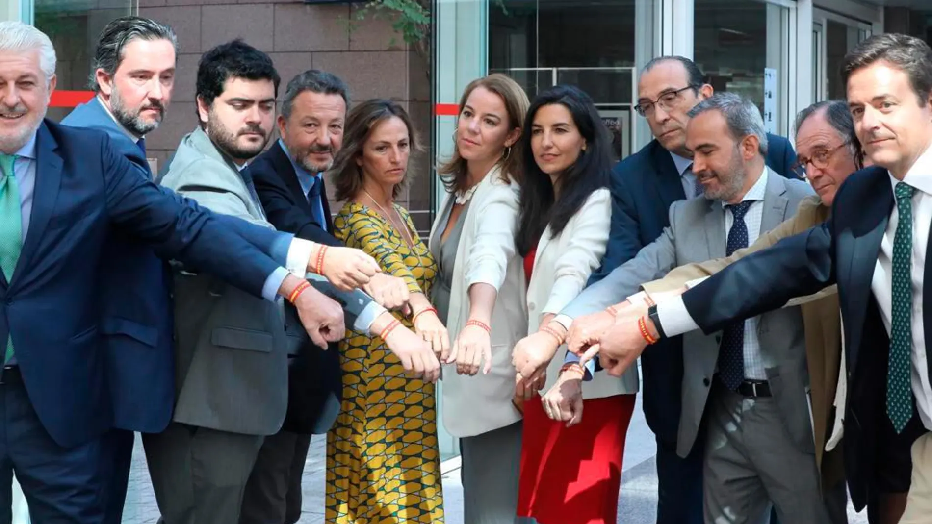 Los diputados de Vox en la Asamblea de Madrid, con la “España Viva”