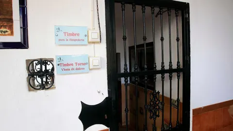 Puerta de un convento