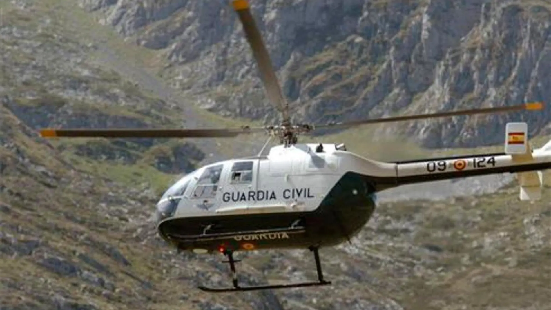 Un helicóptero de la Guardia Civil, en una imagen de archivo / Efe