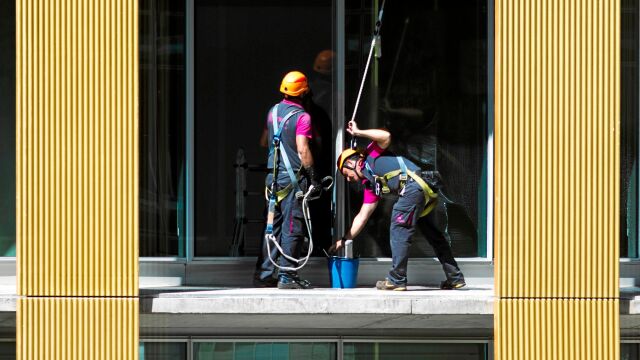 El valor medio del ahorro total de los hogares de los autónomos con ingresos de menos de 16.000 euros apenas alcanza los 2.000 euros anuales / Foto: David Jar