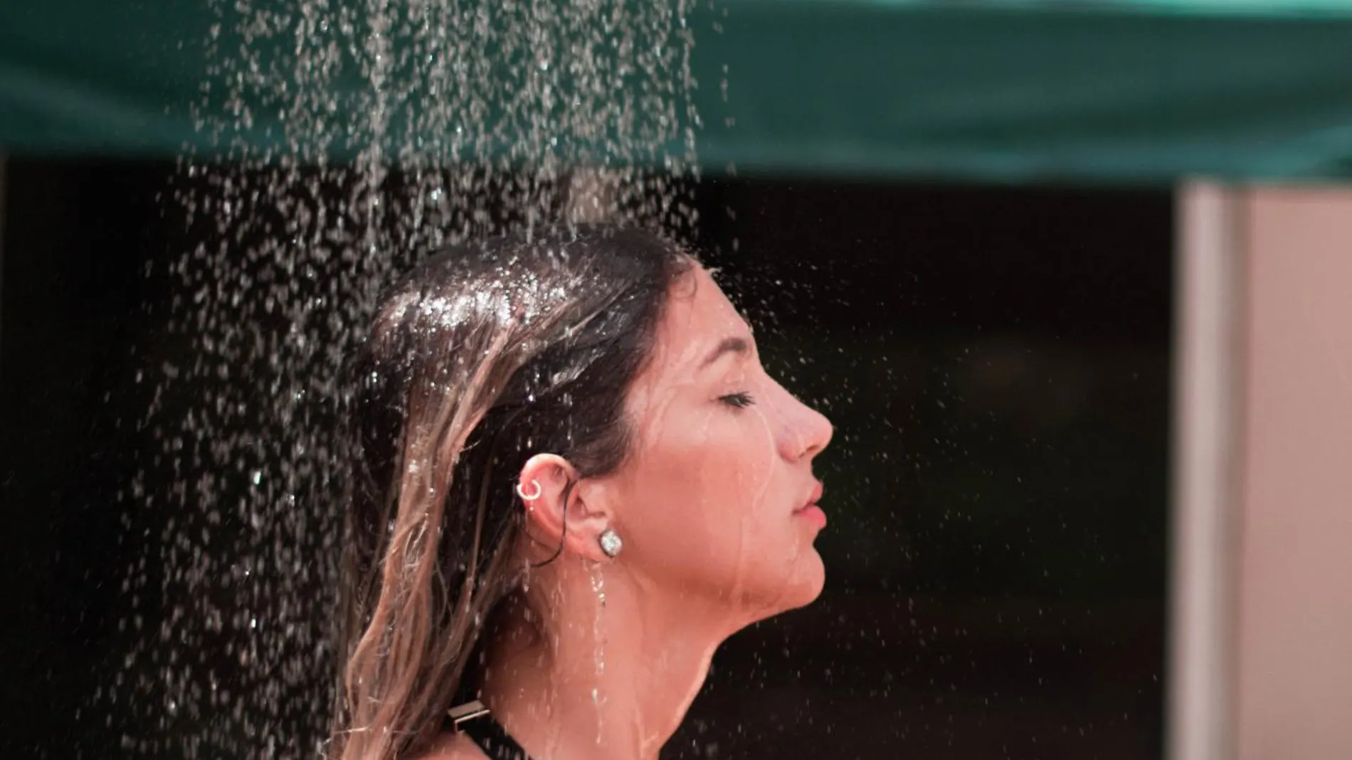 ¿Sabes cuánta agua gastamos en la ducha los españoles?