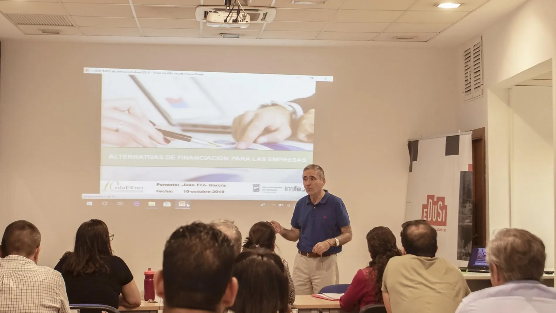 El proyecto Edufinet de Unicaja traslada a universitarios las alternativas de financiación más adecuadas para sus negocios / EP