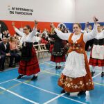 Conrado Íscar asiste al Encuentro de Folclore celebrado en Tordesillas