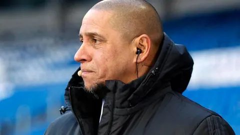 Enfado galáctico con Roberto Carlos