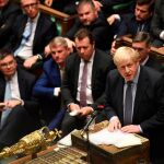 Boris Johnson en una sesión del Parlamento/Reuters