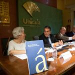 Presentación del libro que ha editado Fundación Unicaja "25 años Premios de Poesía Manuel Alcántara"/ Efe