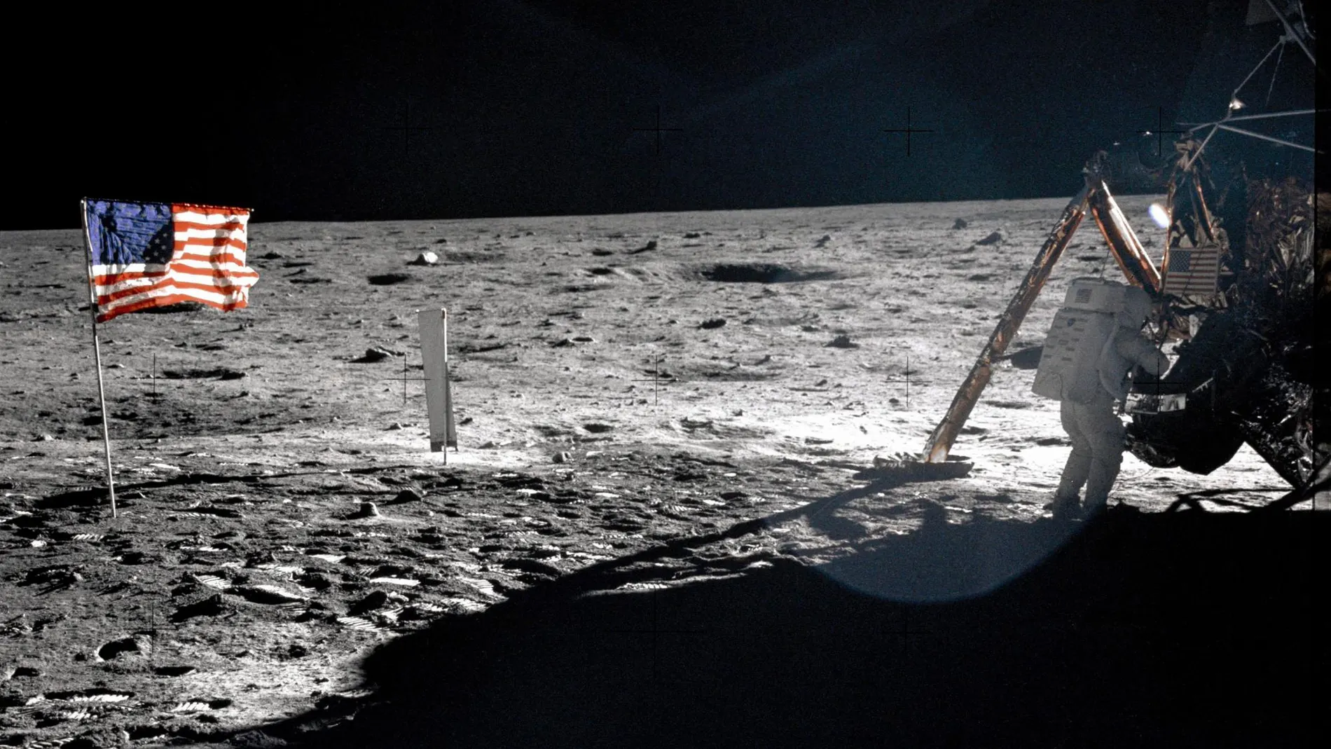Fotos icónicas de la llegada a la Luna del Apolo 11