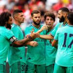 Los jugadores del Madrid celebran uno de los goles