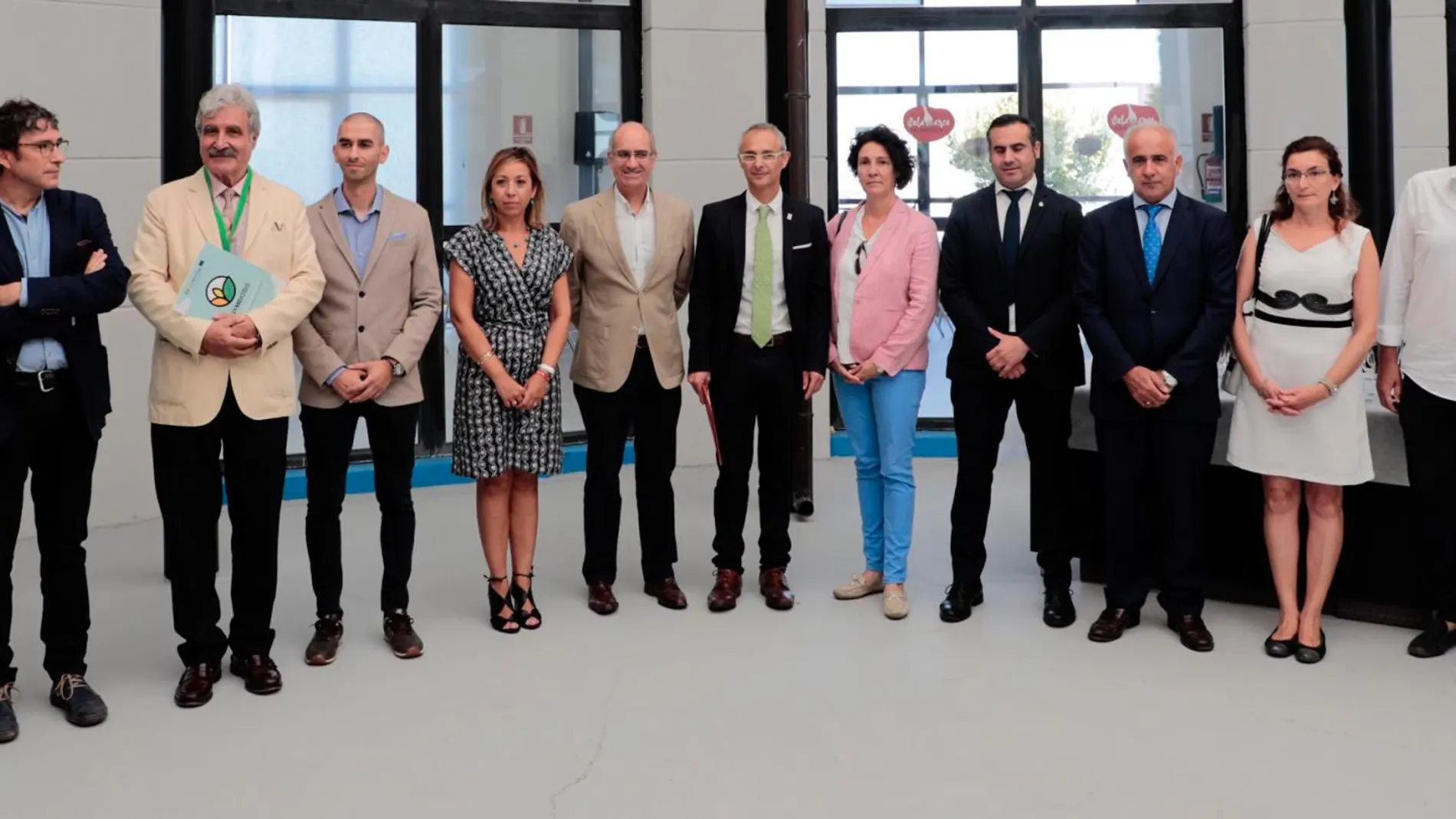 El rector de la Universidad de Salamanca, Ricardo Rivero y el presidente de la diputación, Javier Iglesias, presentan los resultados preliminares de la convocatoria de los Proyectos de Investigación del Sector Primario impulsados por la Diputación de Salamanca.