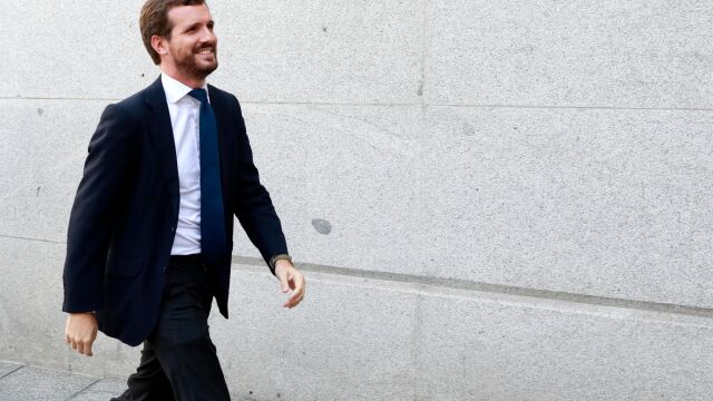 El presidente del Partido Popular, Pablo Casado, a su llegada al Congreso de los Diputados, en Madrid / Luis Díaz
