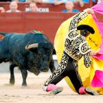 Manuel Escribano recibió a portagayola a sus dos toros en la Monumental de Las Ventas / Efe