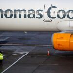 Un avión de Thomas Cook estacionado en el Aeropuerto de Manchester