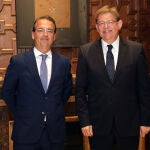 El presidente ha recibido esta mañana al director general del arefinería BP Oil de Castellón