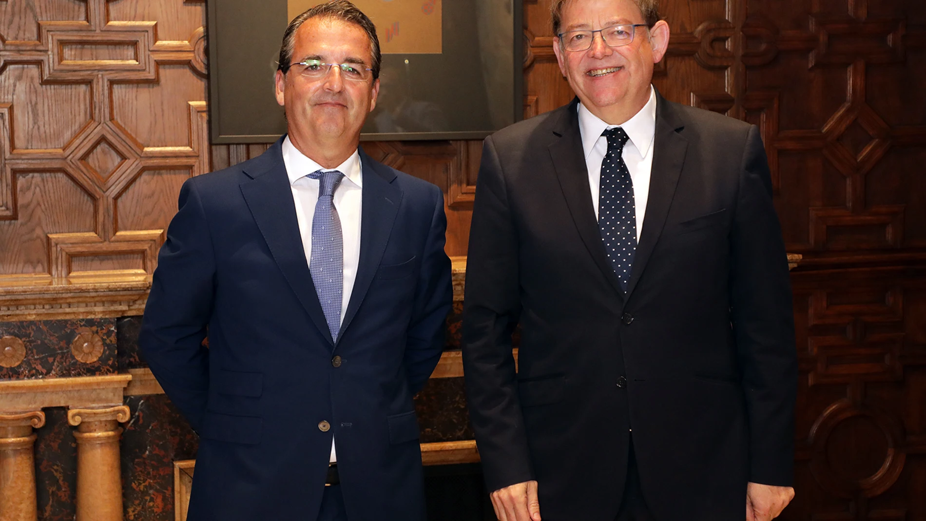 El presidente ha recibido esta mañana al director general del arefinería BP Oil de Castellón