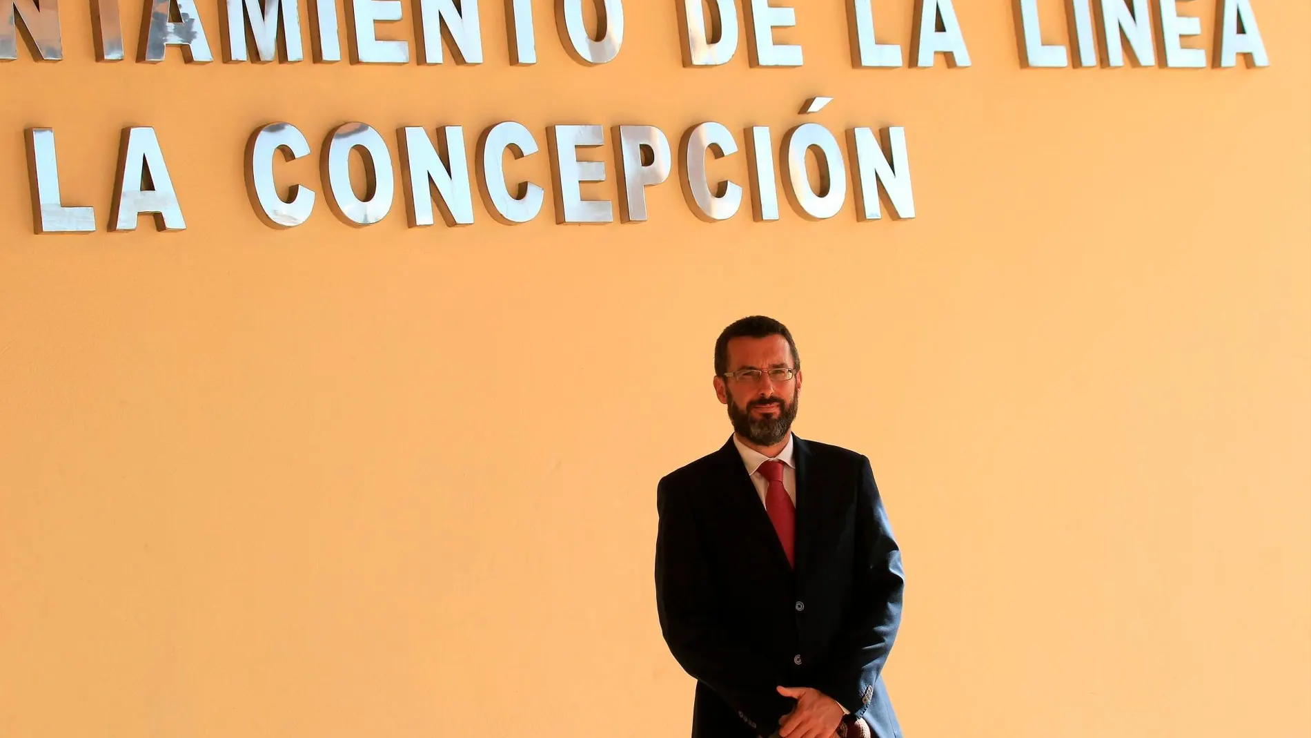 El alcalde linense, Juan Franco, prohibió el reguetón en la pasada feria de la localidad / Foto: EFE