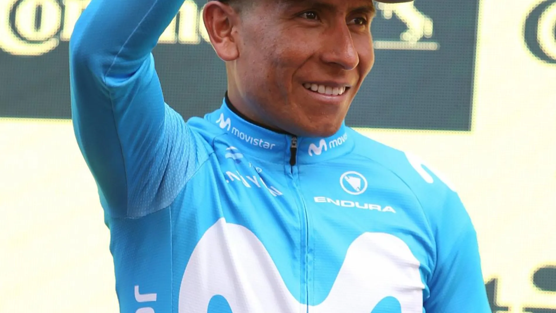 Nairo Quintana, en el podio, como el más combativo de la etapa