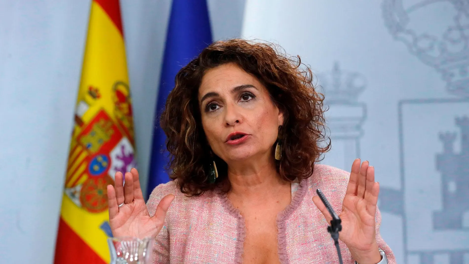 La ministra de Hacienda María Jesús Montero en la rueda de prensa tras la reunión del Consejo de Ministros/Efe