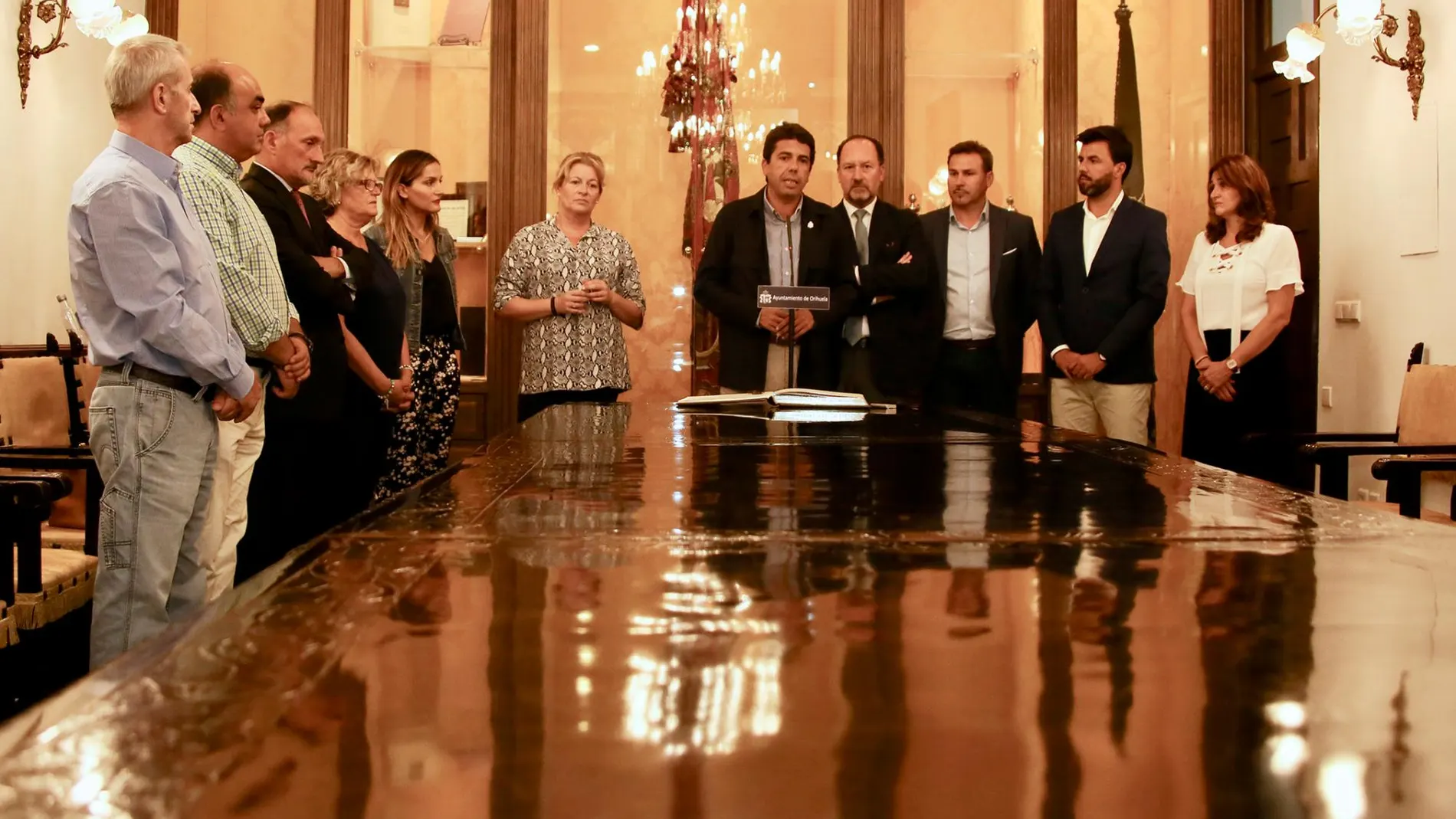 Mazón durante su intervención en la visita al Ayuntamiento de Orihuela