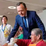  Madrid pide ayuda al Gobierno para que médicos y enfermeras del Ejército acudan a las residencias