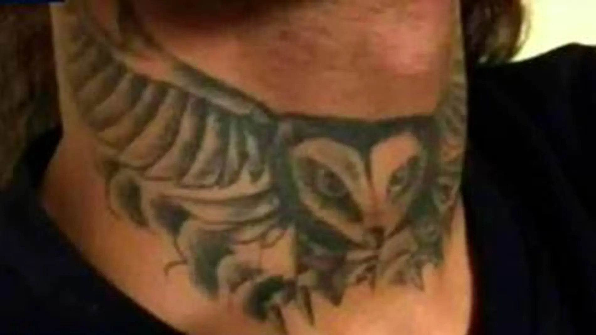 Este es el tatuaje que permitió detener al líder de la manada de Bilbao
