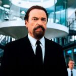 Rip Torn en un fotograma de "Men in black"