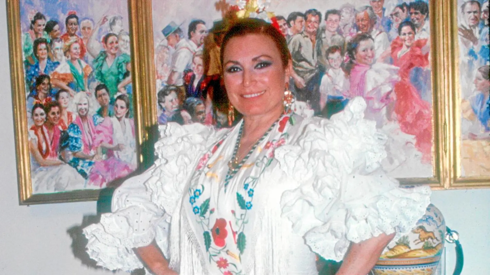 Rocío Jurado en una fotografía inédita incluida en su biografía «Canta, Rocío, canta»