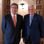 Antonio Pulido, presidente de la Fundación Cajasol, y Francisco Herrero, presidente de la Cámara de Comercio de Sevilla / La Razón