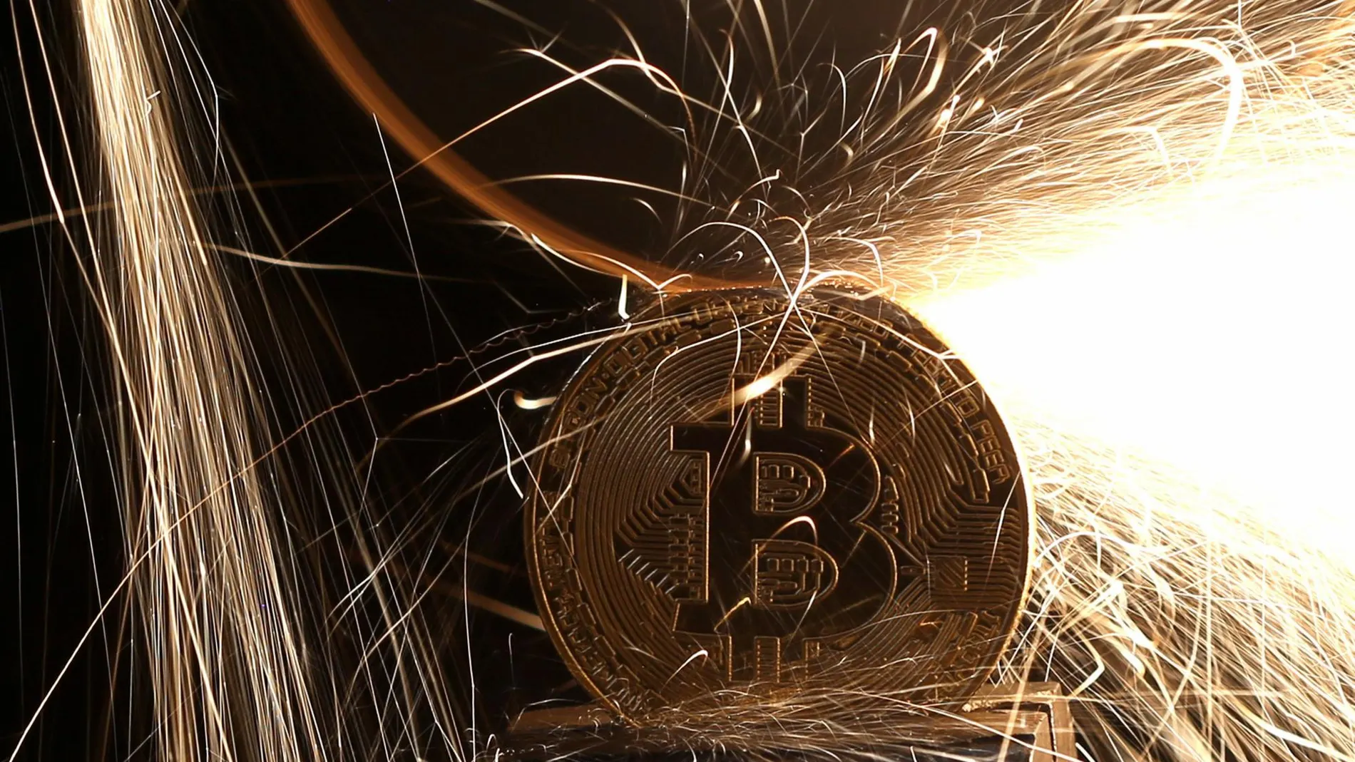El bitcoin domina la mitad del mercado de criptomonedas