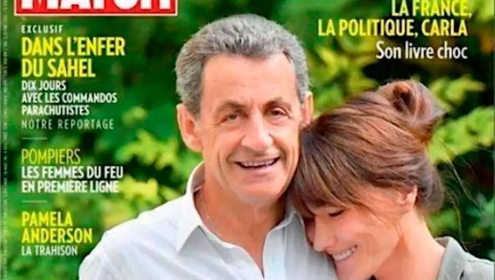 La portada en cuestión donde Nicolas Sarkozy es más alto que Carla Bruni