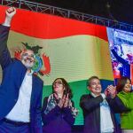 El opositor Carlos Mesa celebra su resultado electoral / Efe