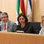 El vicepresidente primero de la Diputación, Juan Carlos Maldonado; el presidente, Francisco Salado, y las vicepresidentes segunda y tercera, Margarita del Cid y Kika Caracuel / La Razón