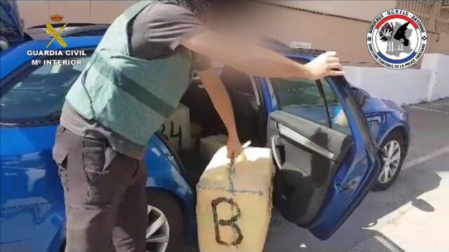 Decomisan 2.400 kilos de hachís que distribuían de Málaga a Madrid y Francia