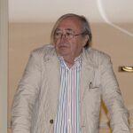 El periodista José Oneto en una foto de archivo de la Semana Santa de Málaga / EP