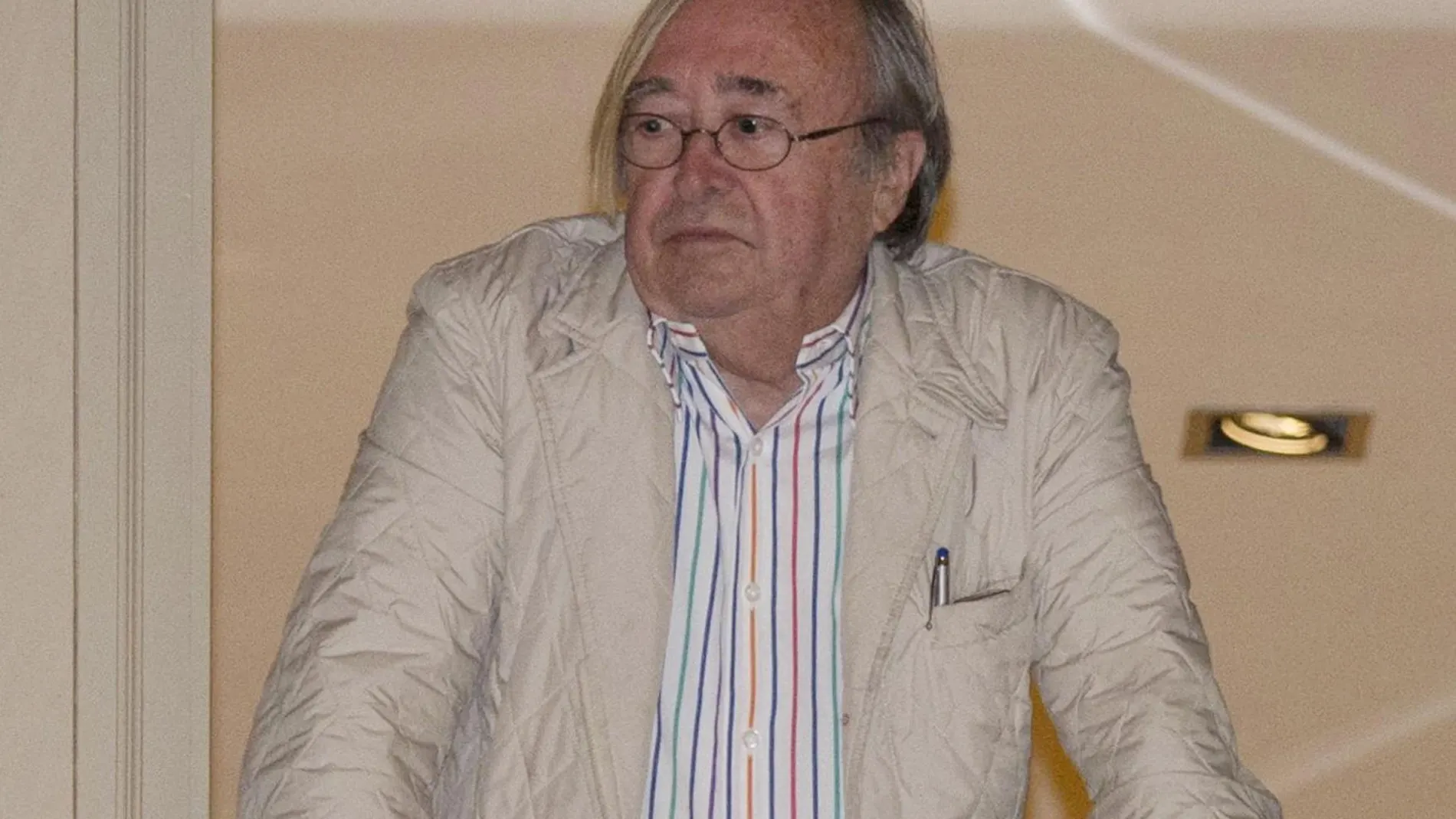 El periodista José Oneto en una foto de archivo de la Semana Santa de Málaga / EP