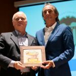 Los hosteleros premian a Francesc Colomer, al Valencia CF y a Casa Mundo