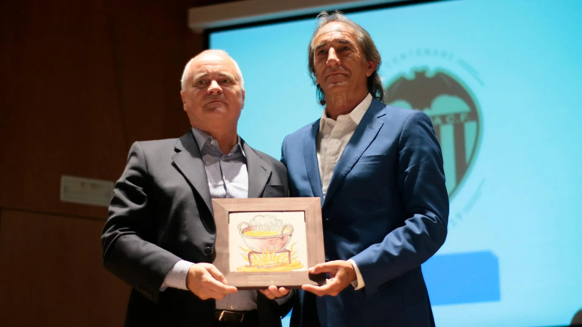 Los hosteleros premian a Francesc Colomer, al Valencia CF y a Casa Mundo