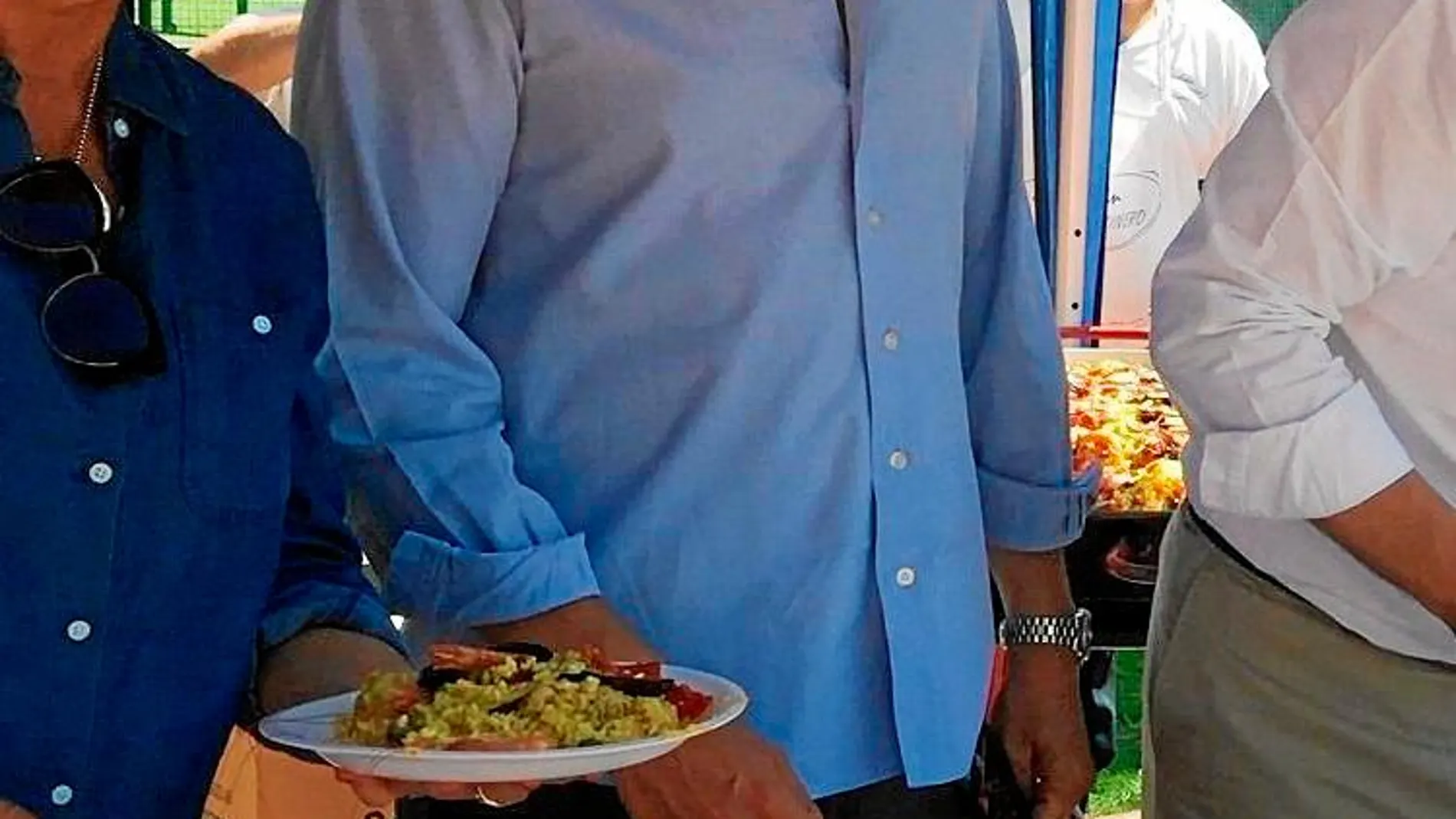 Javier Maroto, ayer, durante una comida del partido en la localidad segoviana de Cantalejo