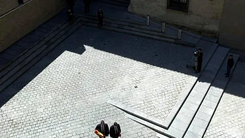 Imagen del funeral de Giménez Abad, asesinado en Zaragoza el 6 de mayo de 2001