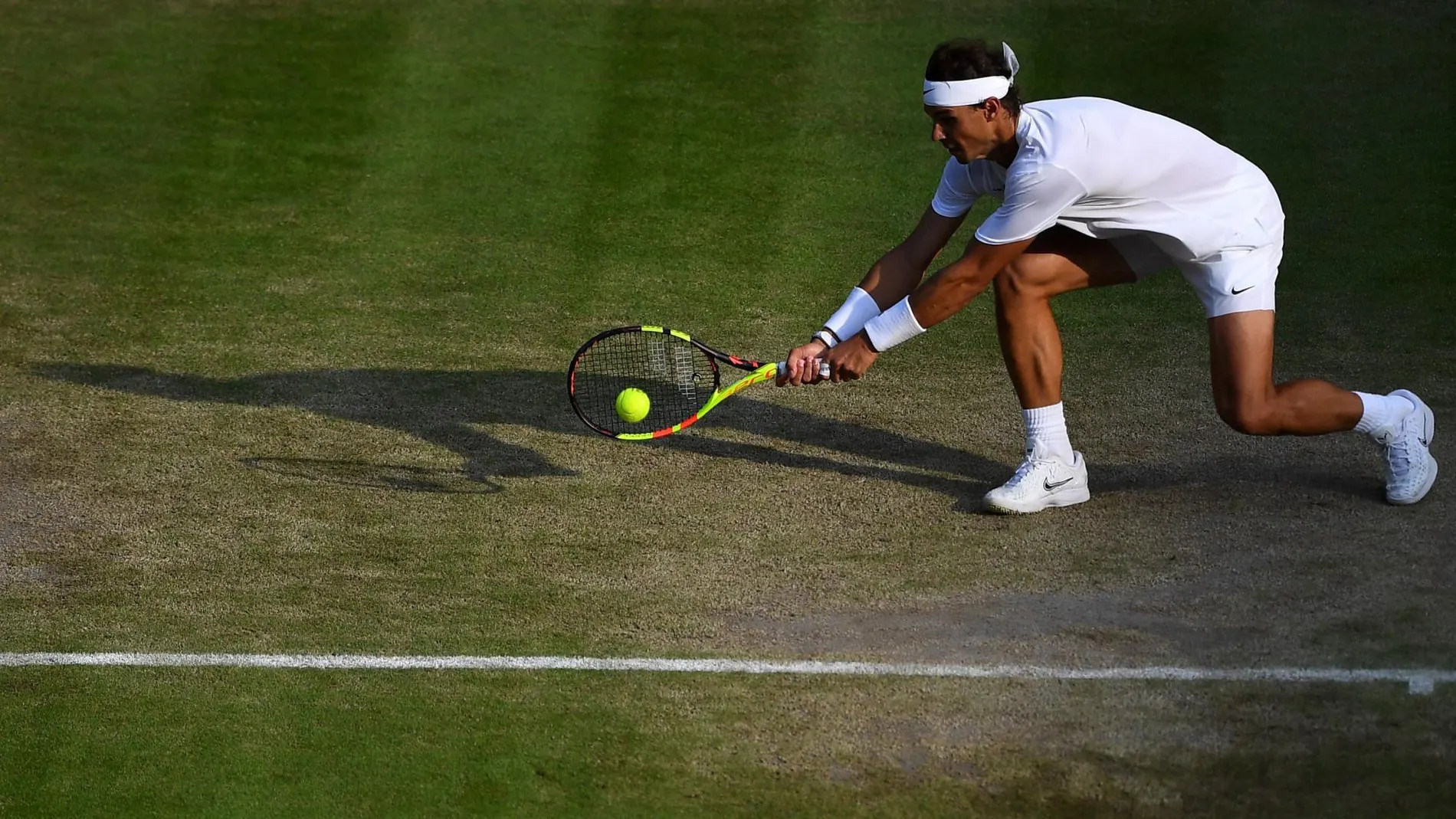 Nadal, durante su último partido en Wimbledon, las semifinales de 2019 ante Roger Federer