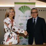 La consejera de Cultura y Patrimonio Histórico, Patricia del Pozo, y el presidente de la Fundación Unicaja, Braulio Medel / La Razón