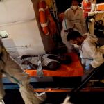 El rescate del «See Watch 3» se produjo el pasado 12 de junio, desde entonces llevan navegando en alta mar. Los inmigrantes sufren mareos y problemas psicológicos