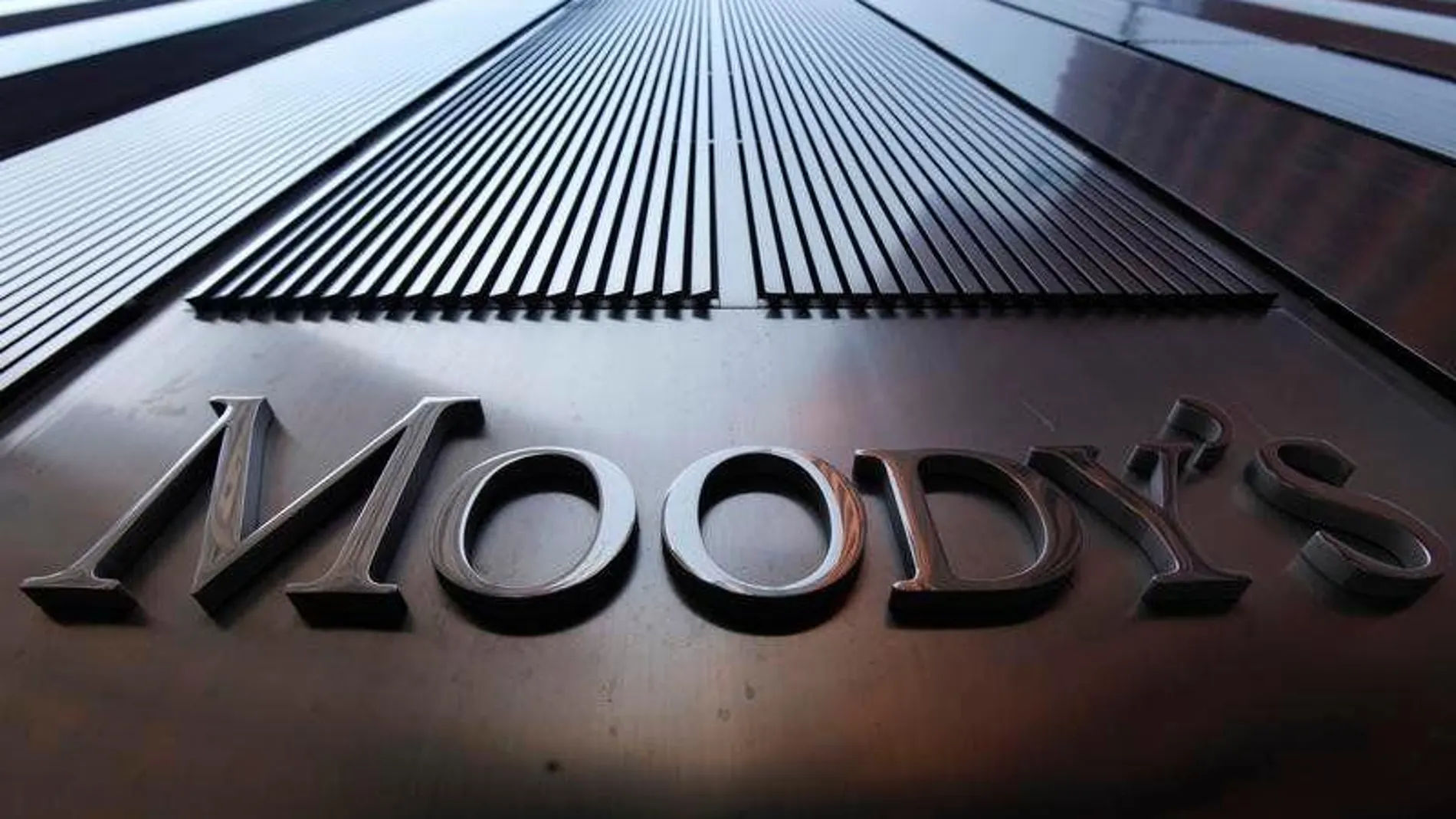 Cartel de la agencia de calificación crediticia Moody's / Foto: Reuters
