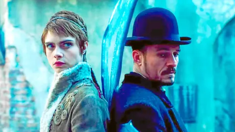 Clara Delevingne y Orlando Bloom forman una pareja muy peculiar